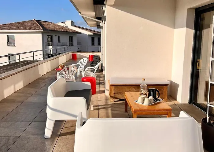 Stella Standing, Vue Panoramique * פורטו-וישיו