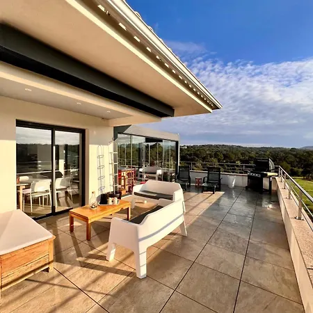 Stella Standing, Vue Panoramique Daire