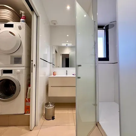 Stella Standing, Vue Panoramique *