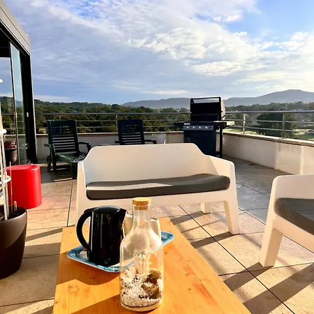 Stella Standing, Vue Panoramique Daire